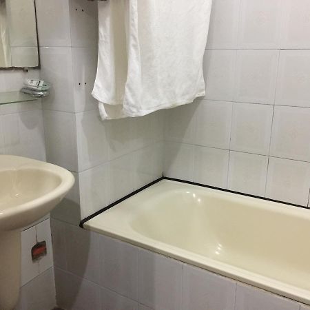 Hanh Phuc Hotel Хошимін Екстер'єр фото